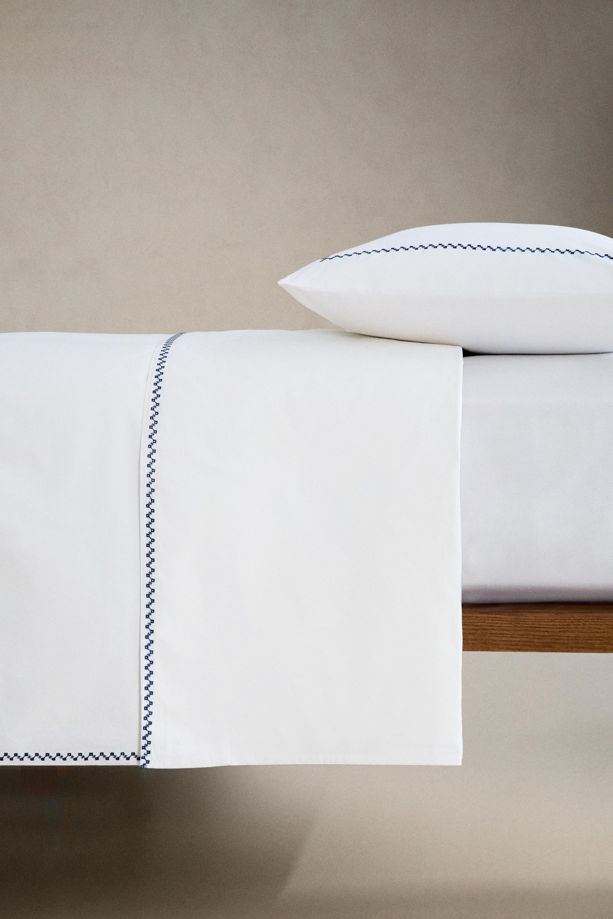 GEOMETRIC EMBROIDERED BORDER DUVET COVER